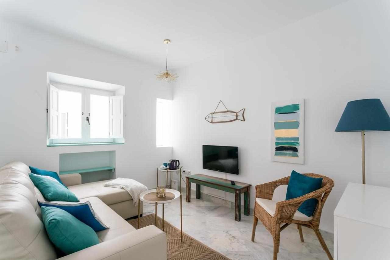 Fantástico ático en el casco antiguo junta a la playa Apartamento Cádis Exterior foto