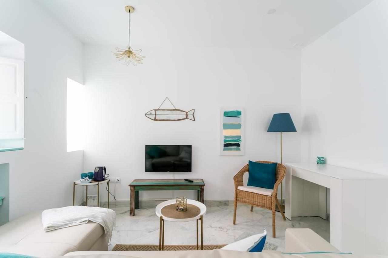 Fantástico ático en el casco antiguo junta a la playa Apartamento Cádis Exterior foto