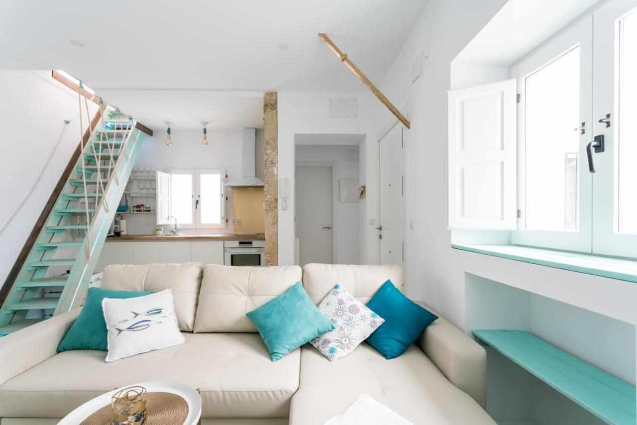 Fantástico ático en el casco antiguo junta a la playa Apartamento Cádis Exterior foto